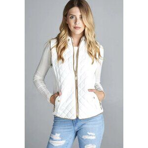 Active Basic White Quilted Vest With Contrast Suede Piping